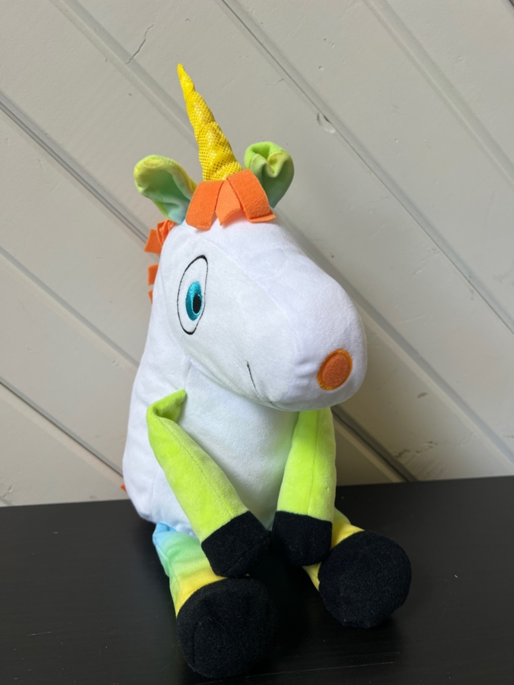 Kohls Cares Unicorn Plush Stuffed Book Buddy Unicorn Thinks He’s Pretty Great